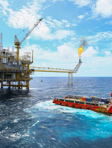 Navires marins et plateformes offshore